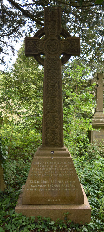 Stainer grave