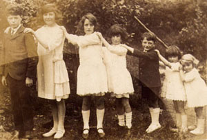 The seven Currill children