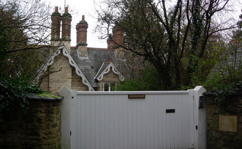 Pullens Gate