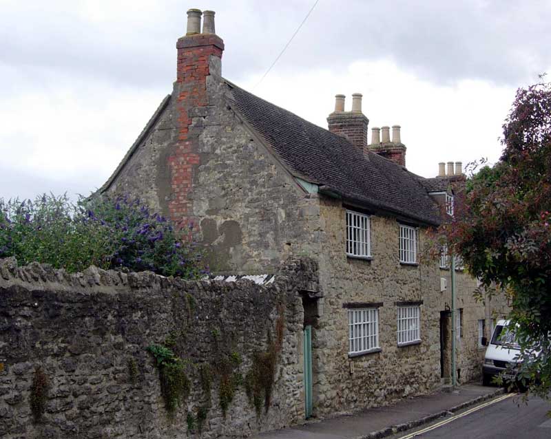 1 & 2 Larkins Lane
