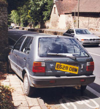 Abandoned car on Headington Hill