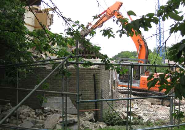 Demolishing blocks in John Garne Way