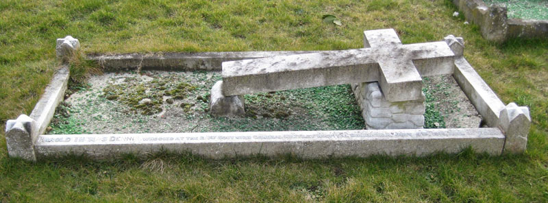 Dennis’s grave in Headington Cemetery