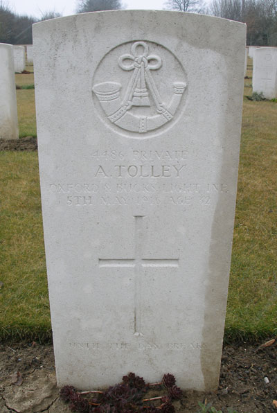 Arthur Tolley’s grave