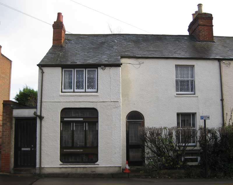 1 and 1A New High Street in 2009